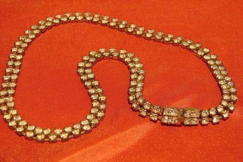 Beautiful Vintage Diamante Necklace - Lenght 42cm