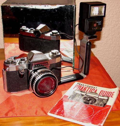 Praktica Nova B Camera-Carl Zeiss Jena Tessar 28/50 7015398 lens
