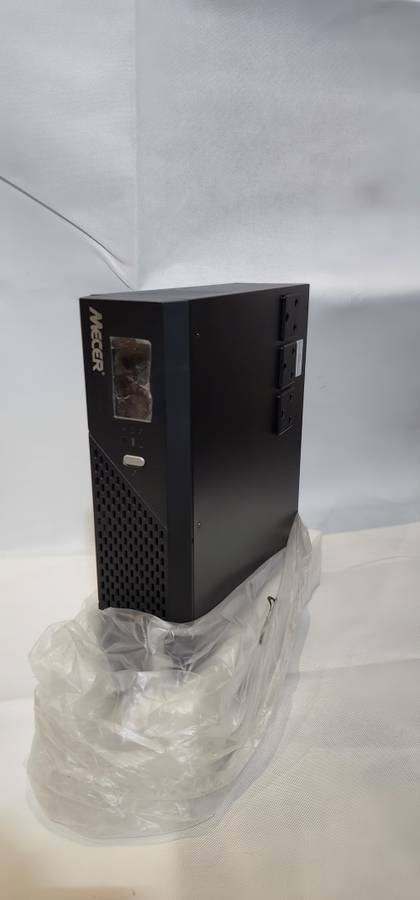 Mecer 2400VA Inverter - Black