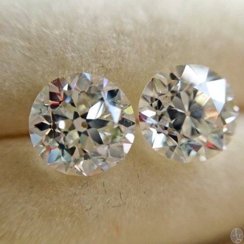 DIAMONDS Round Brilliant (10 x 2 pointers) Bid per stone/take 10
