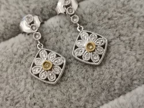 White-Gold Dangling Diamond Earrings