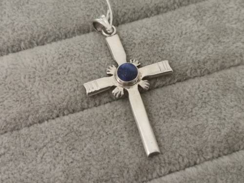 Gorqeous Silver Cross Pendant