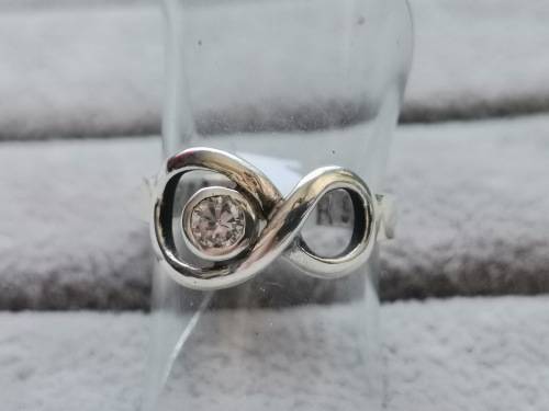 DISCOUNT!! Unique Silver Infinity Ring