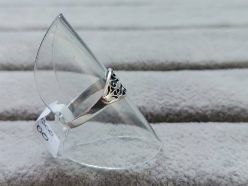 DISCOUNT!! Intricately Detailed Silver Ring
