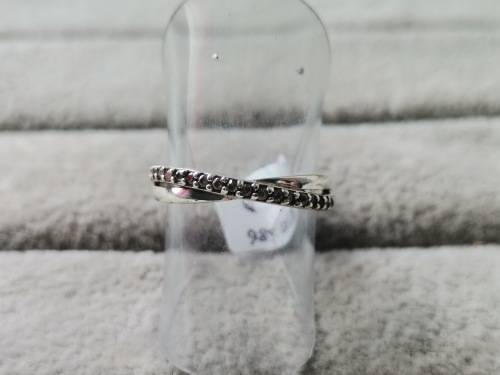 DISCOUNT!! Pretty Silver Ring