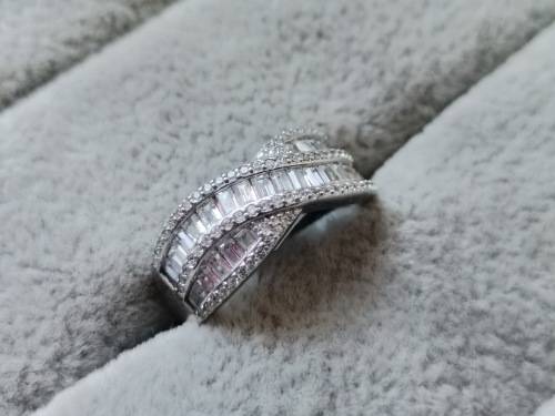 Dazzling Silver Ring