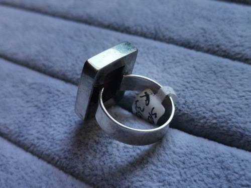 DISCOUNT!! Stunning Silver Ring