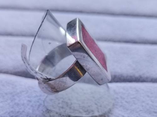 DISCOUNT!! Stunning Silver Ring