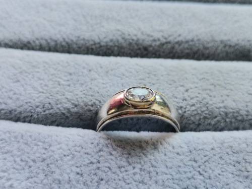 DISCOUNT!! Silver Solitaire Ring