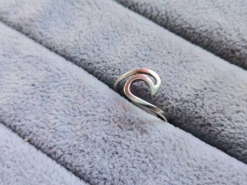 DISCOUNT!! Silver Wave Ring
