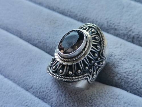 Discount!! Detailed Silver, Smokey Quartz Ring