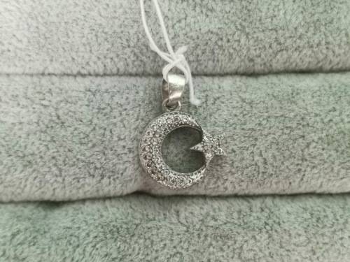 **R1 Auction** Silver Moon Pendant