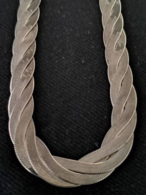 DISCOUNT!!! Stunning Silver Chain