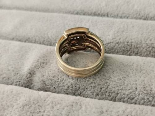 9ct Gold Diamond Ring