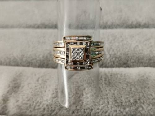 9ct Gold Diamond Ring