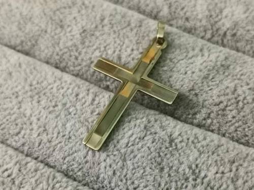 Simple 9ct Gold Cross Pendant