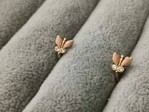 14ct Gold Butterfly Earrings