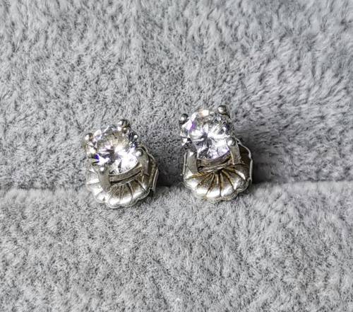 DISCOUNT!!! Silver Stud Earrings