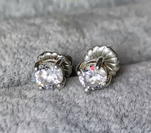 DISCOUNT!!! Silver Stud Earrings