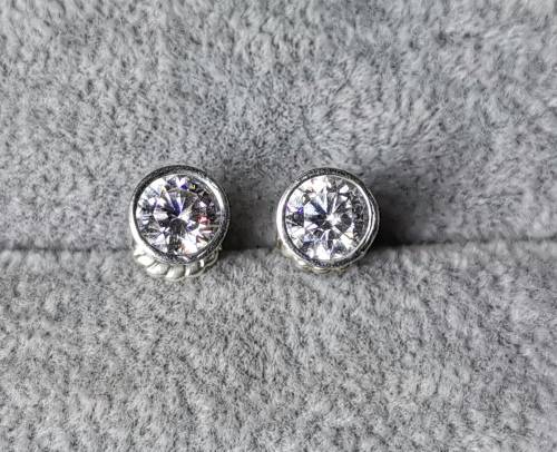 DISCOUNT!!! Silver Stud Earrings