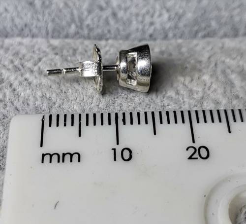 DISCOUNT!!! Silver Stud Earrings