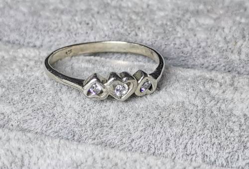 *R1 Auction* Silver Heart Ring