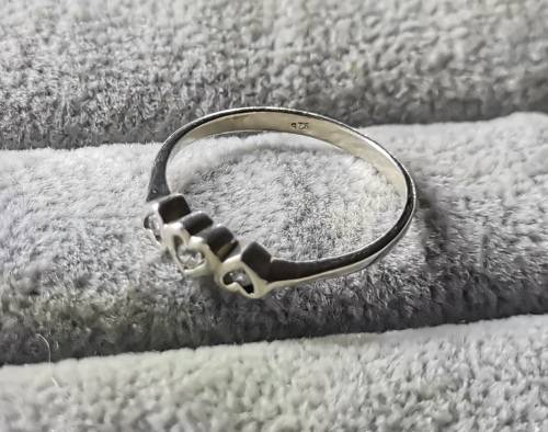 *R1 Auction* Silver Heart Ring