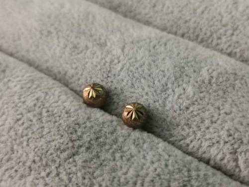 Cute 9ct Gold Earrings