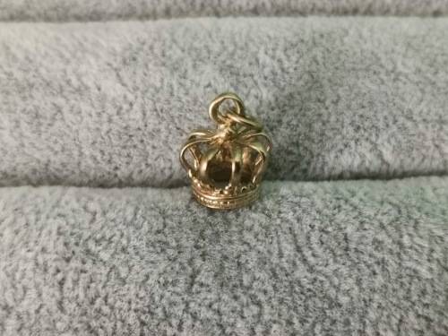 9ct Gold Crown Charm