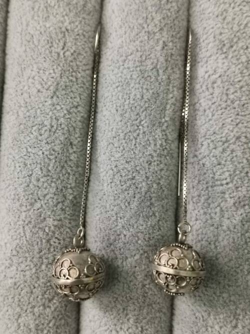 DISCOUNT!!! Silver Dangling Earrings
