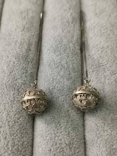 DISCOUNT!!! Silver Dangling Earrings