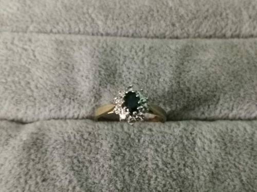 Stunning 9ct Gold Ring