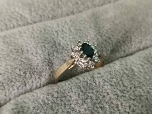 Stunning 9ct Gold Ring