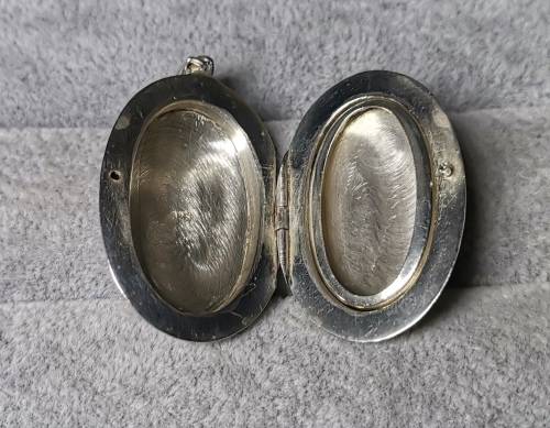 Discount!!! Silver Locket Pendant