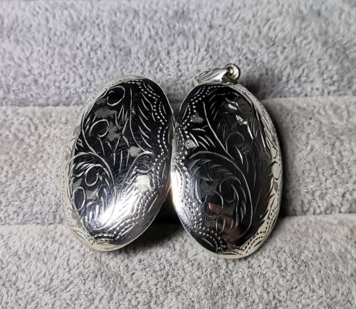 Discount!!! Silver Locket Pendant