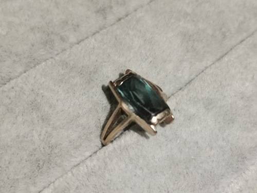 Stunning 9ct Gold Alexandrite Ring