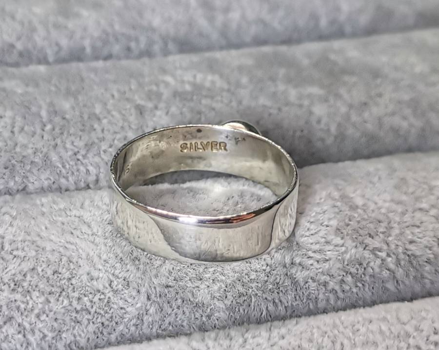 Stunning Silver Ring