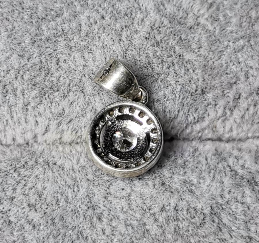 Dazzling Silver Pendant