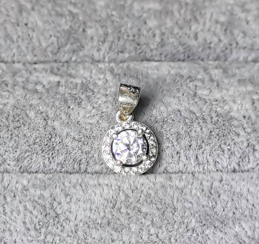 Dazzling Silver Pendant