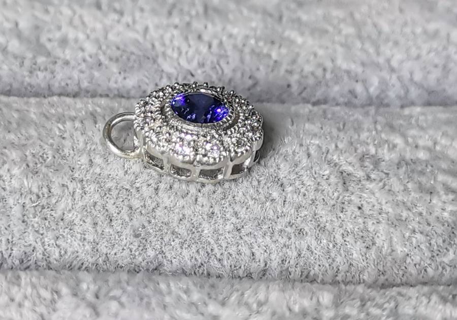 Dazzling Silver Pendant