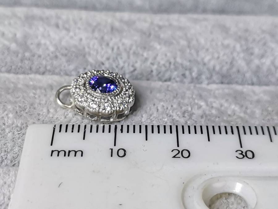 Dazzling Silver Pendant