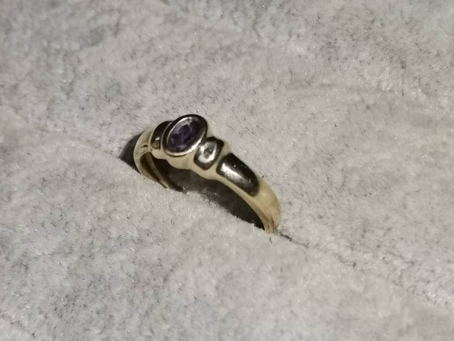 9ct Gold Amethyst Ring