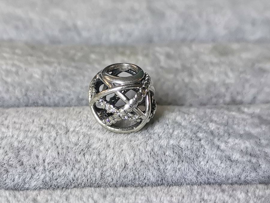 Pandora Sparkling Lines Openwork Charm