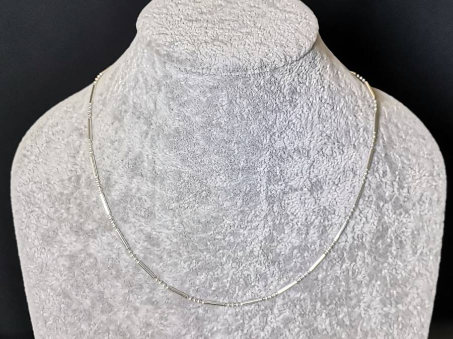 Pretty Silver Necklace