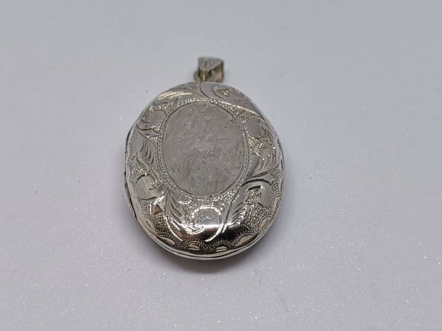 Silver Locket Pendant