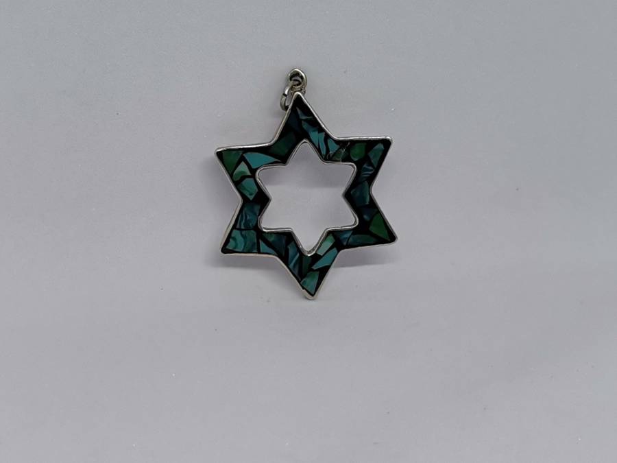 Gorgeous Silver Pendant