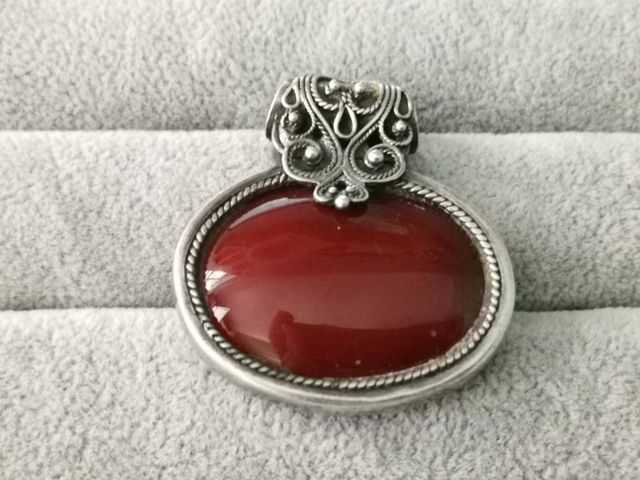 Gorgeous Silver Pendant