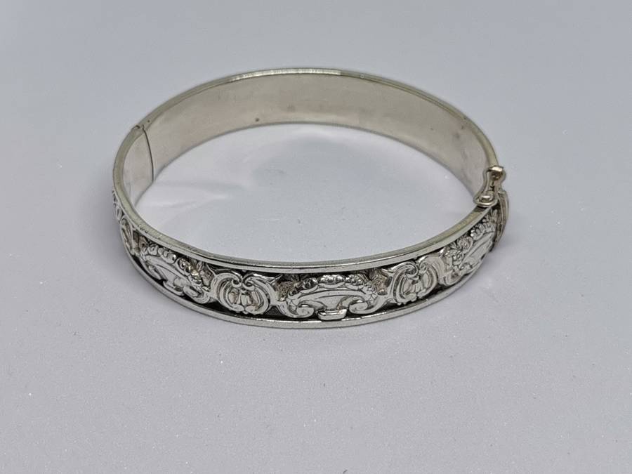 Detailed Silver Bangle
