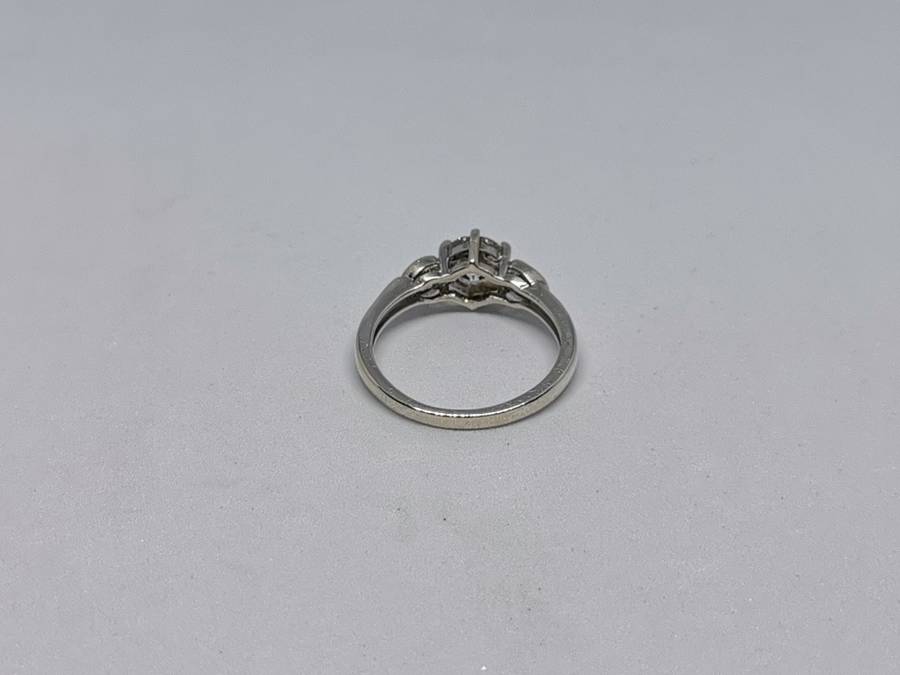 Pretty Silver Trilogy Ring