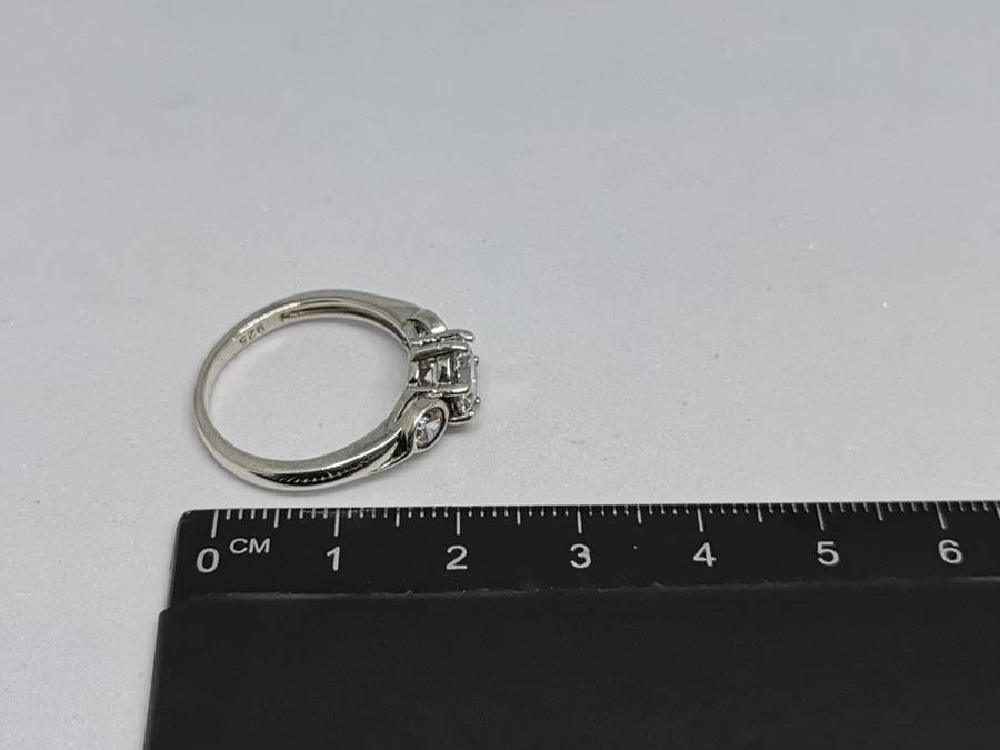 Pretty Silver Trilogy Ring